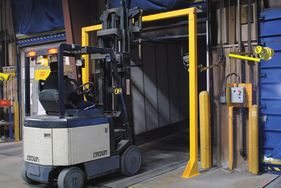 8' x 8' Overhead Door Barrier