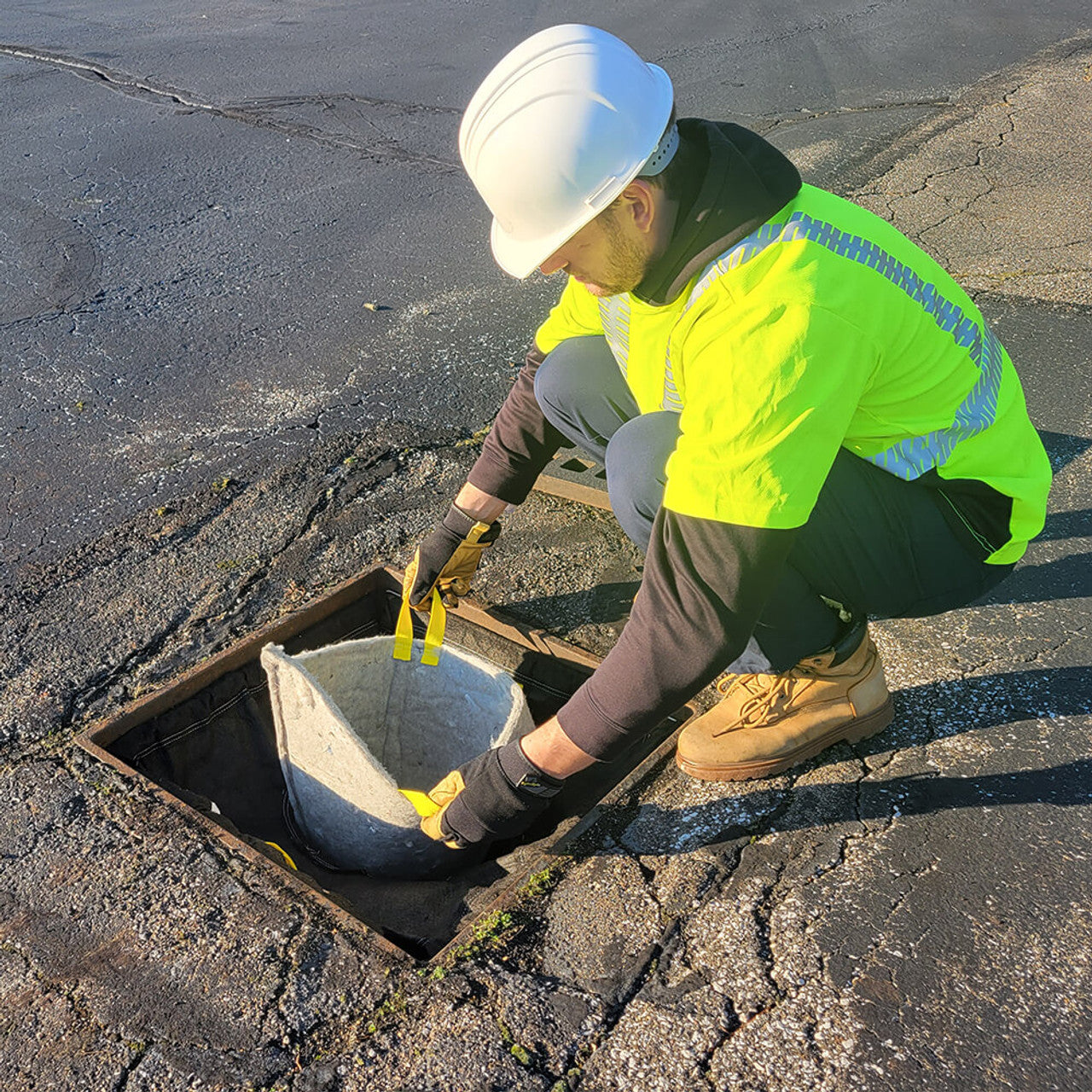 Oil-Absorbing Spilltration® Cone Insert for Storm Sentinels®, Gray
