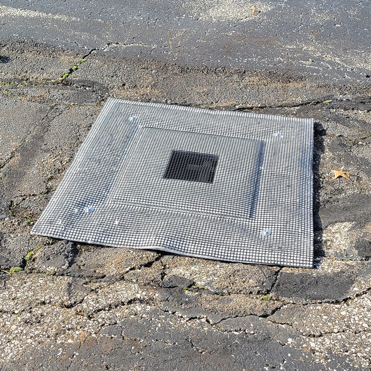 Oil-Absorbing Grate Guardian, Spilltration® Material, Above-Grate Filter, Gray - 30x42 (76.2x106.7) LxW in. (cm.)