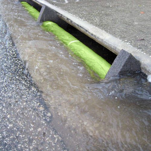Ultra-Curb Guard Plus Model - 4' Section