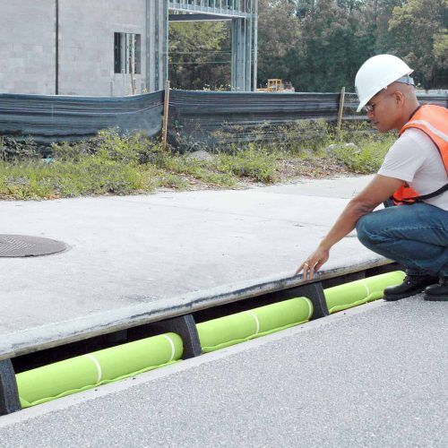 Ultra-Curb Guard Plus Model - 4' Section