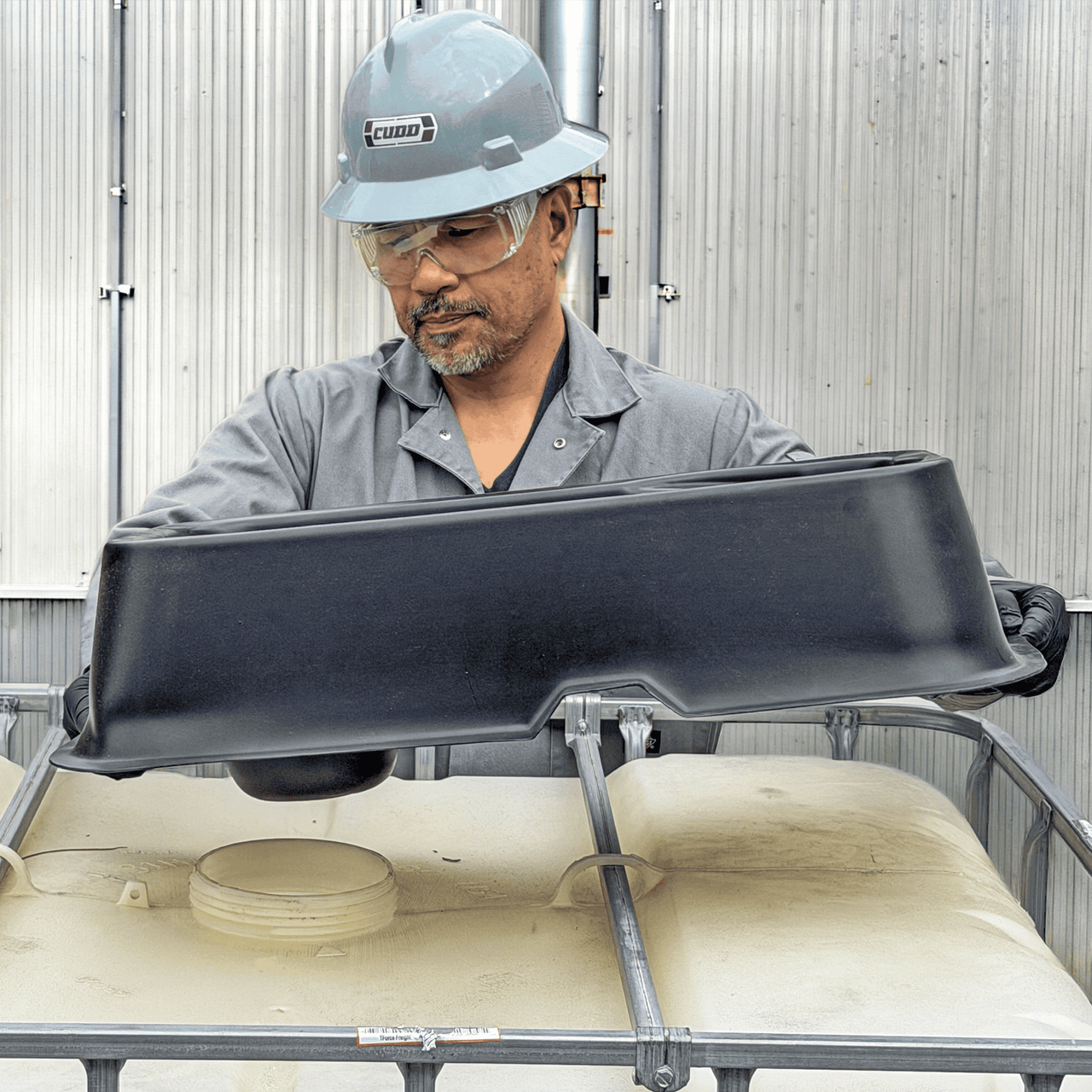 Ultra-IBC Mini Funnel®