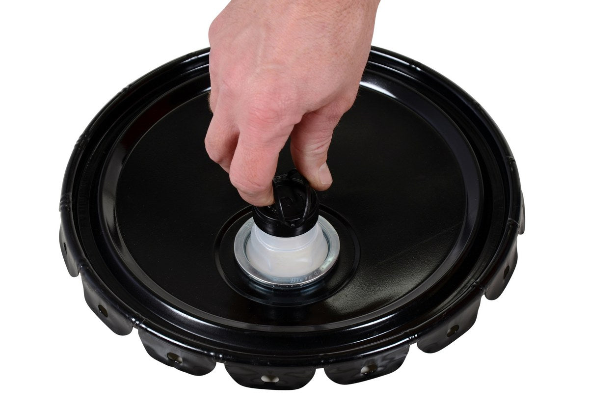 UN Spout-Top Lid 5 Gal Steel Pail -Black