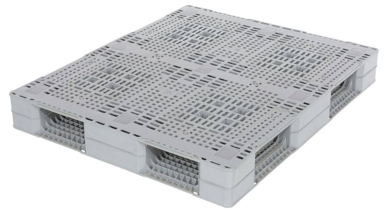 GREY PLASTIC PALLET 4400 LB 48 X 40