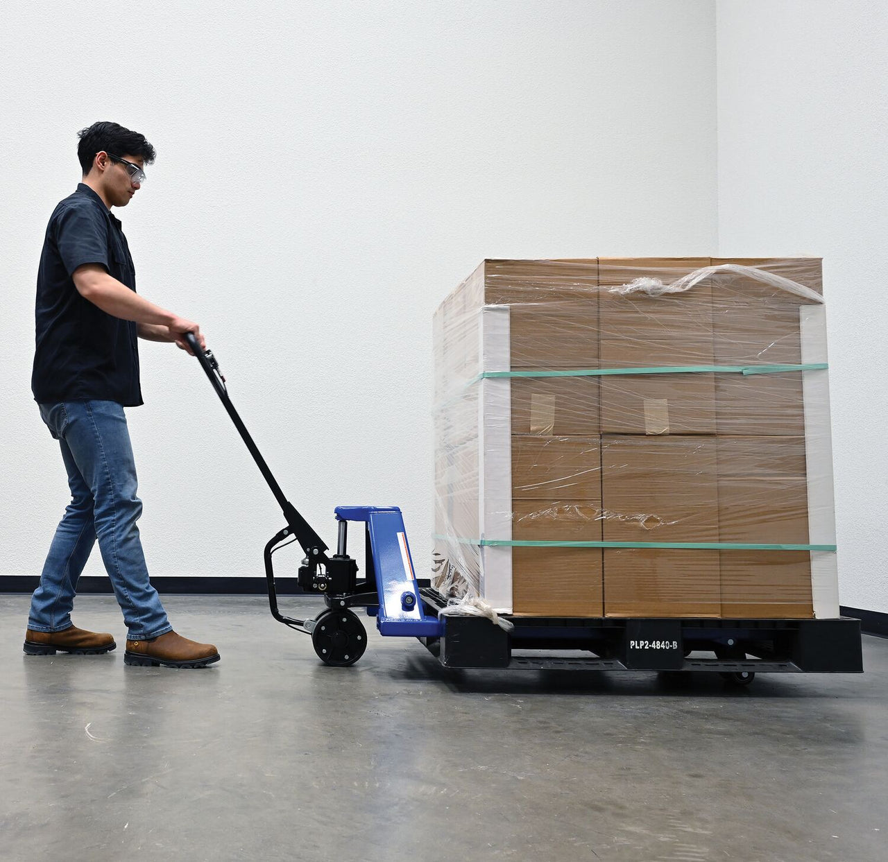 Vestil Steel Ergonomic Power Assist Pallet Truck 27 In. x 48 In. 5000 Lb. Capacity Blue