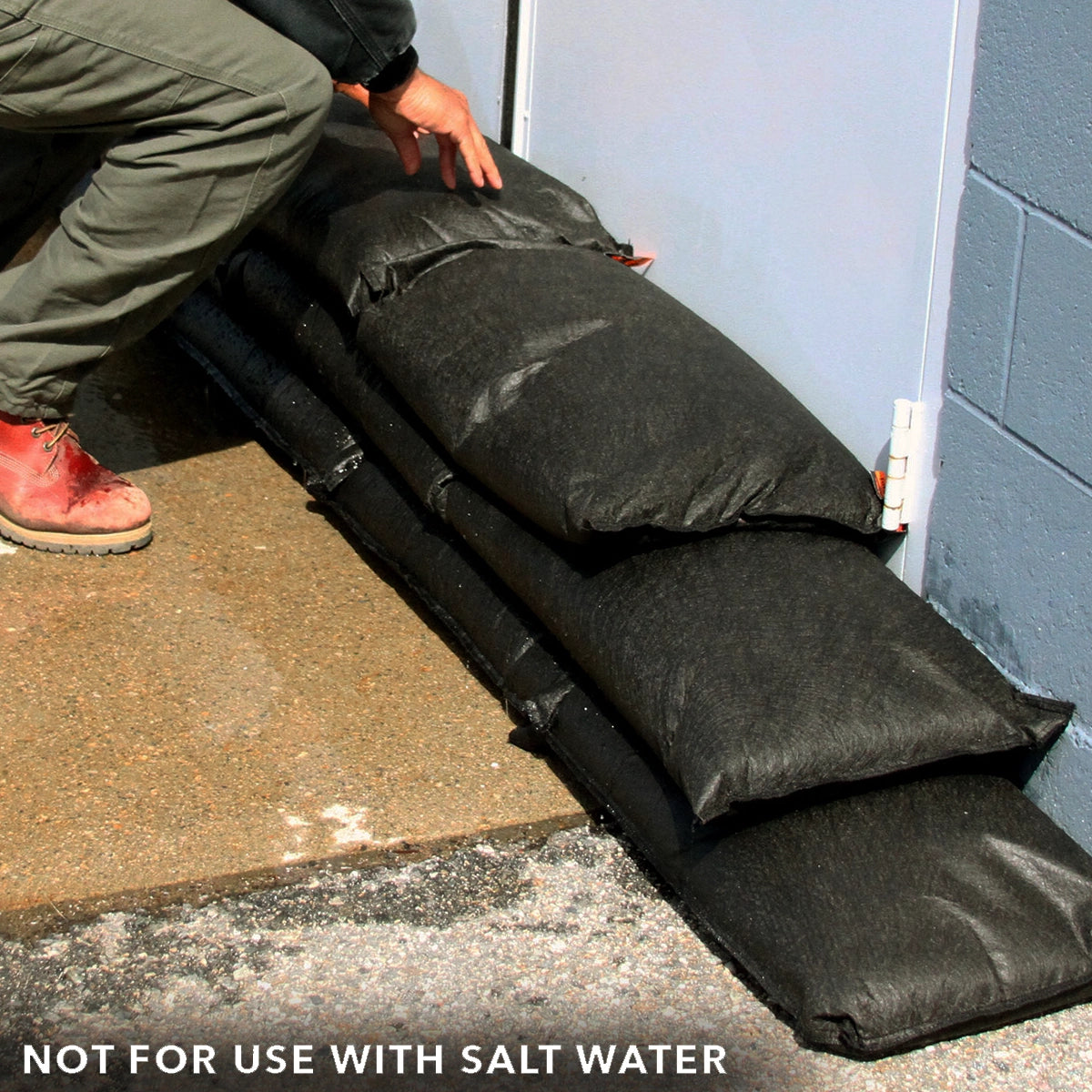 Quick Dam Grab & Go Kit - 5ft Flood Barriers (x5) and 12in x 24in Flood Bags (x10)