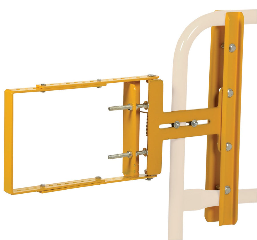 YELLOW SELF-CLOSING GATE 16 TO 26 IN