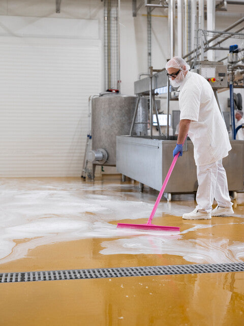 Vikan Ultra Hygiene Flex Squeegee 23.6", Red