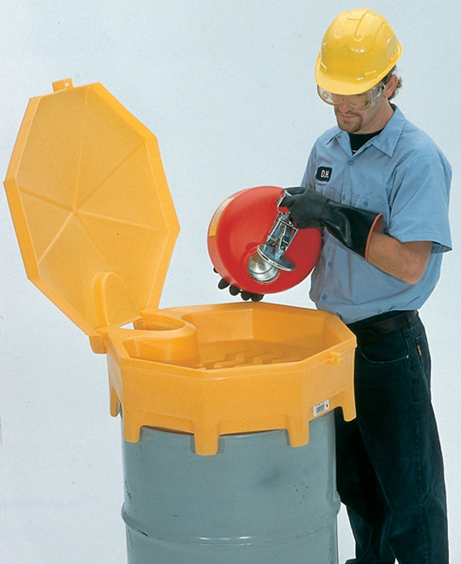 Global Funnel w/Hinged Cover