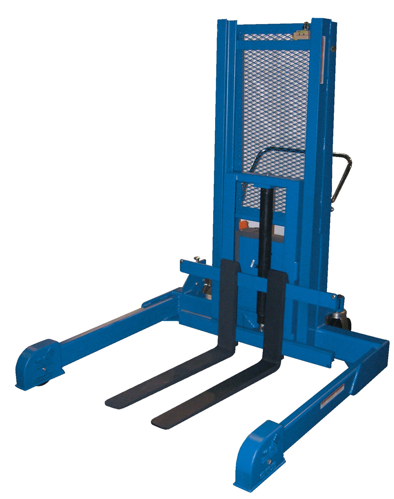 Air/Oil Powered Pallet Master/Server w/ 60" Raised Height